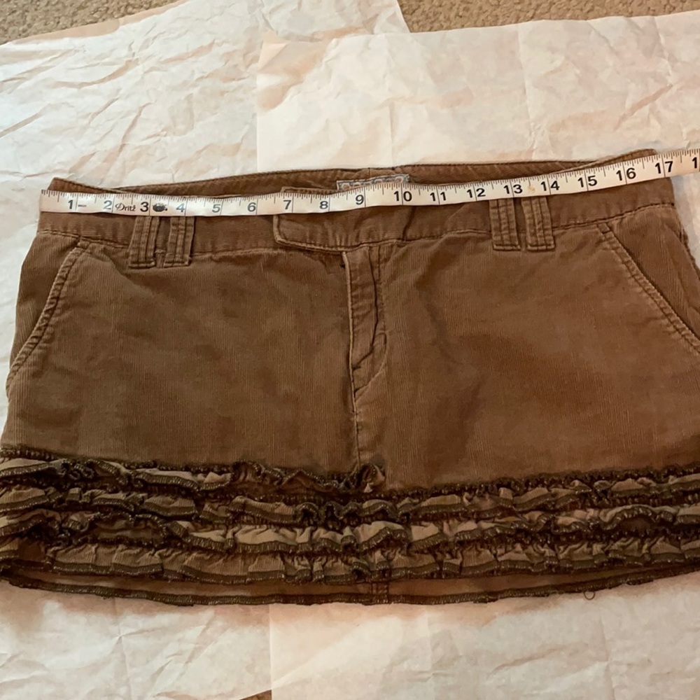 Hollister mini skirt, with ruffles.